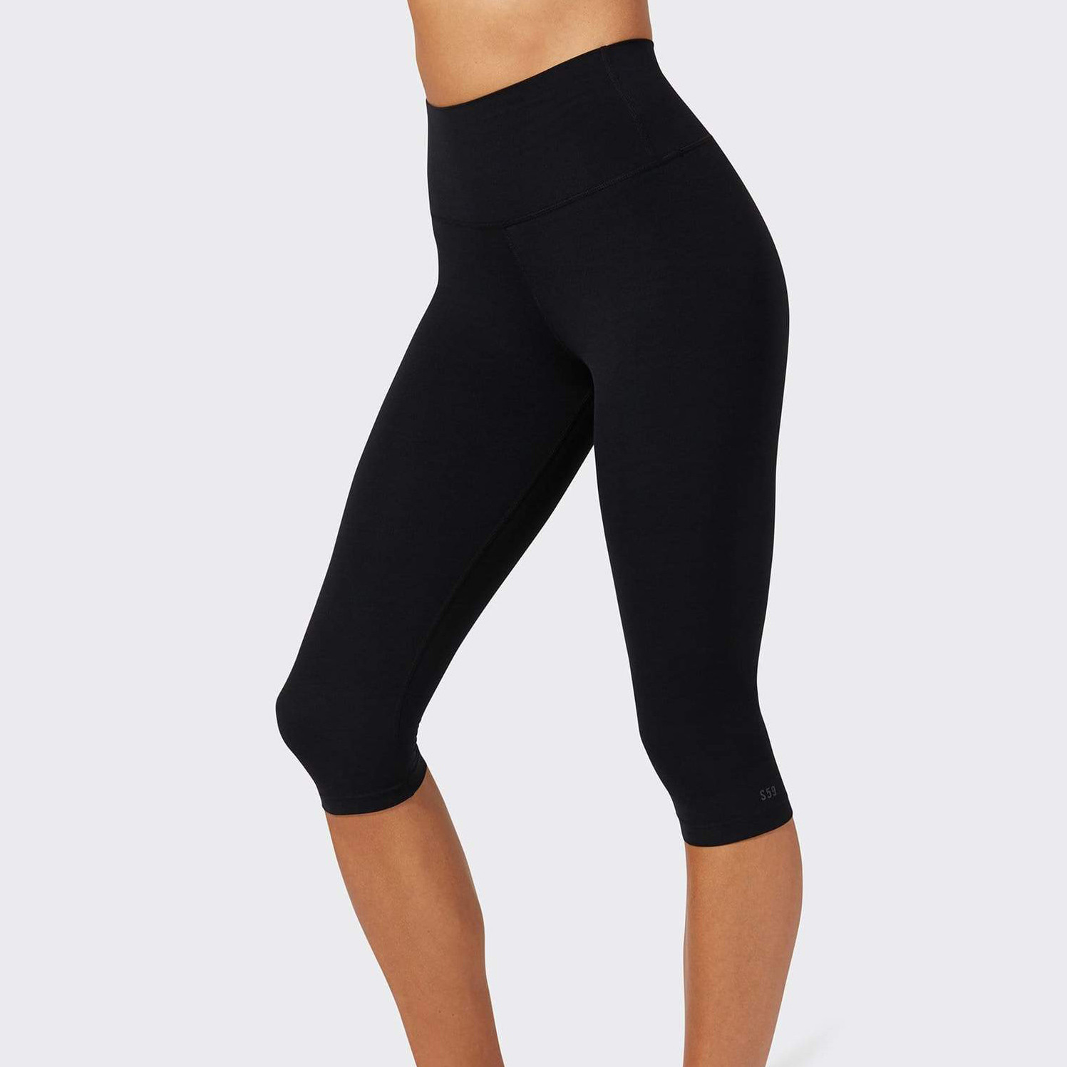 Private Label Wholesale High Waisted Capri Workout Leggings for Women-Aktik